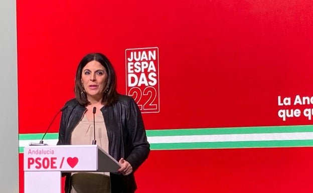 El PSOE rechaza que se coloque un busto de Clavero Arévalo en el Parlamento y lo atribuye a un intento de «reescribir la historia»