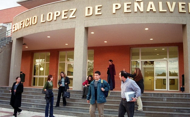 La Universidad se suma a la 'fiebre' de la FP con un primer ciclo Superior de Guías turísticos