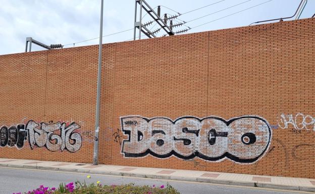 ¿Por qué no se borran las numerosas pintadas de Ciudad Jardín?