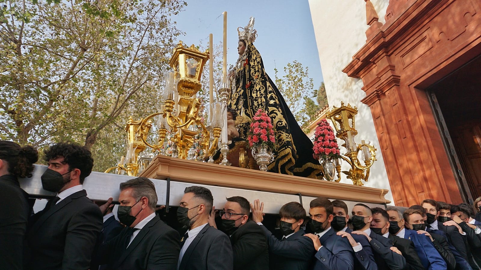Pedregalejo y El Palo recuperan sus procesiones de la Virgen del Carmen Doloroso y Jesús ante Anás