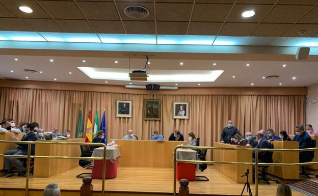 Vélez-Málaga solicita al Gobierno central una nueva salida desde la autovía hacia Torre del Mar