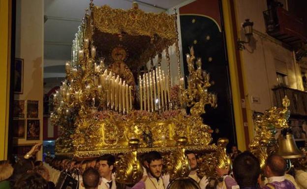 Horarios e itinerarios de los traslados de Semana Santa de este domingo, 3 de abril