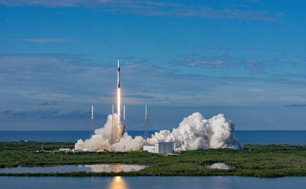 Amazon contrata 83 cohetes para poner en marcha su internet espacial