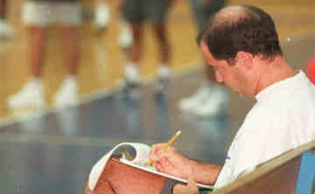 El Unicaja recordará a Javier Imbroda en el descanso del encuentro ante el Morabanc