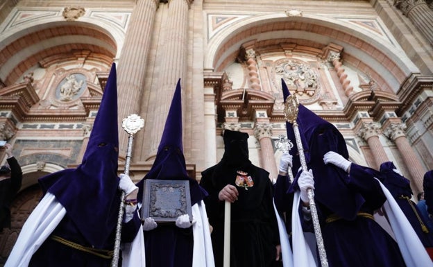 Libertad a los pies de la Catedral de Málaga