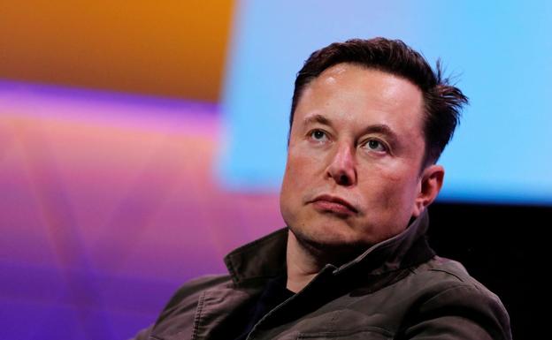 El presidente de Tesla lanza una oferta para comprar Twitter por más de 43.000 millones de dólares