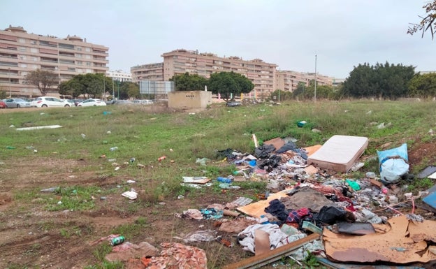 El parque previsto desde hace dos décadas en Teatinos, pendiente ahora de Carreteras