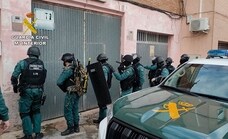 Detenidas 35 personas tras desarticular dos organizaciones criminales dedicadas al narcotráfico en Nerja y Torrox