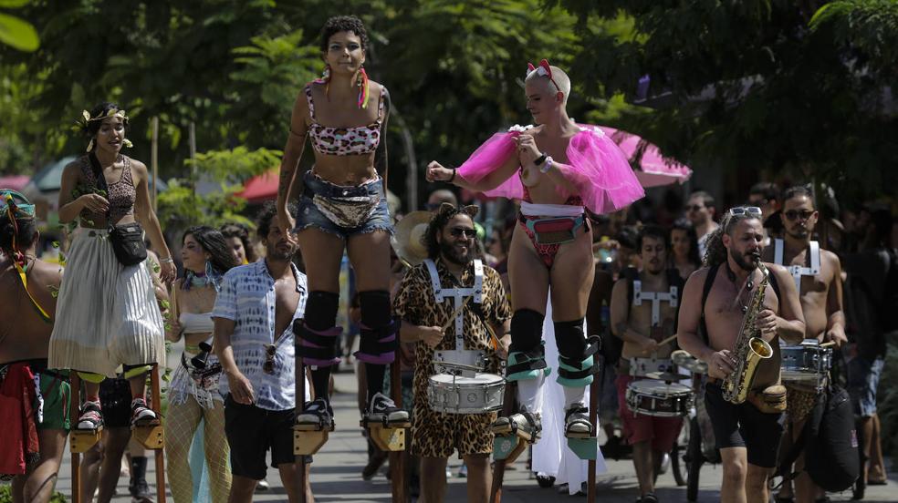 El Carnaval vuelve a Río de Janeiro tras dos años de parón por el covid