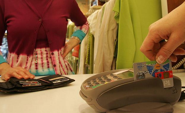 ¿Qué son y cómo funcionan las tarjetas revolving?