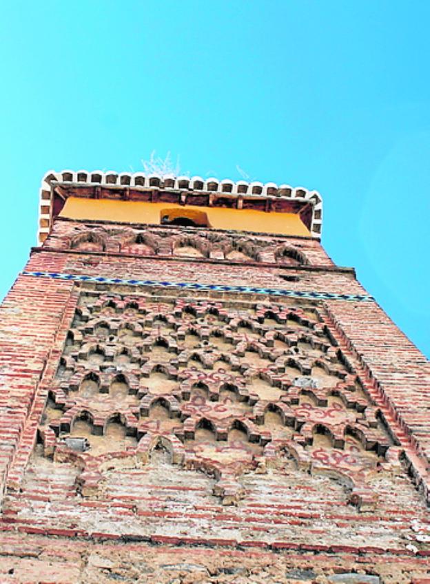 Árchez | El alminar de la iglesia de la Encarnación, icono de la Ruta Mudéjar