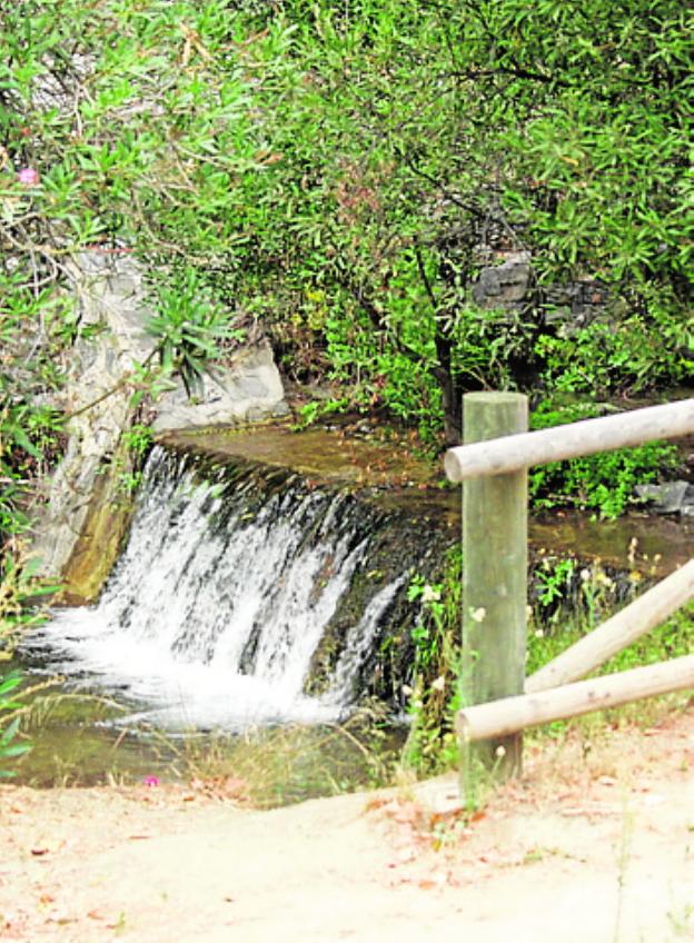 Canillas de Albaida | La Fábrica de la Luz, un enclave emblemático de la sierra de Almijara