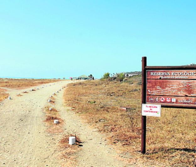 Manilva | Playas de la Chullera, del Negro y de los Toros, una reserva ecológica