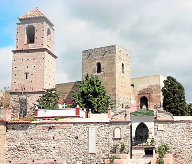 Álora | El castillo del Cerro de las dos Torres, una de las fortalezas mejor conservadas