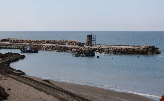La arena que tapona El Candado servirá para reponer las playas de La Malagueta y La Caleta