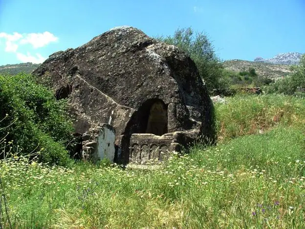 Cortes de la Frontera | La Casa de Piedra, el misterioso origen de una morada esculpida en la roca