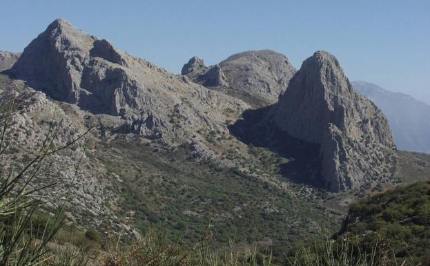 Alfarnatejo | El conjunto de los tajos, el paisaje más escarpado de la Axarquía