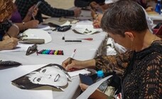 Se buscan 100 voluntarios para una 'performance' de rostros femeninos en Villanueva del Rosario