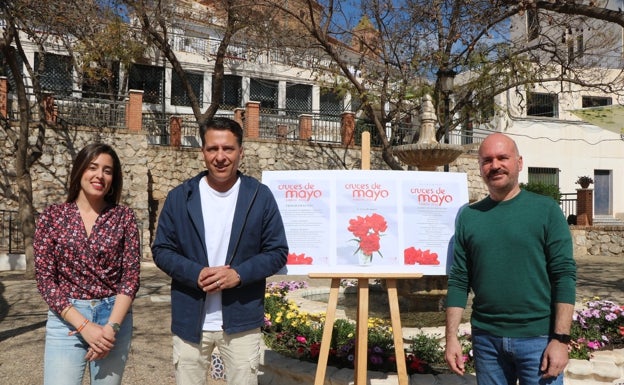 Torrox y Nerja recuperan con tradición y folklore las cruces de mayo