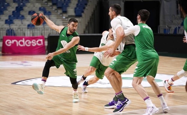 El Unicaja, con bajas y sin margen de error ante un coloso