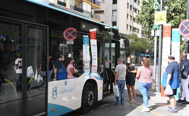 Crece un 72 % el número de viajeros de autobuses urbanos en Marbella durante el primer trimestre de 2022