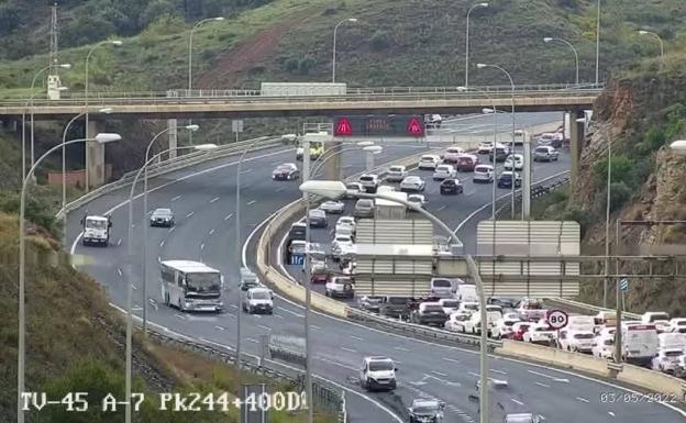 Normalizada la circulación en la ronda de Málaga tras dos accidentes múltiples que colapsaron el tráfico en la zona