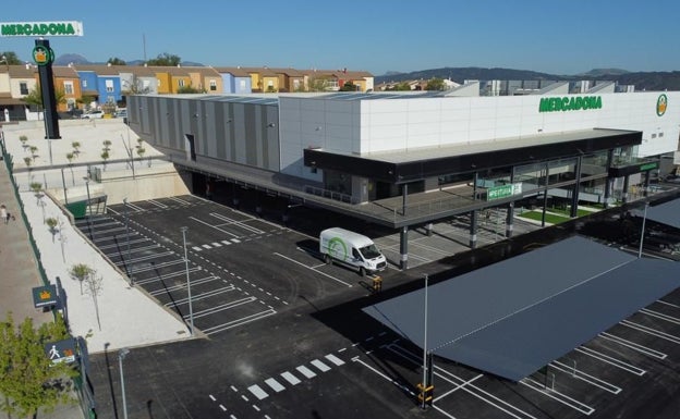 Málaga vive un boom de supermercados con más de medio centenar de aperturas desde la pandemia