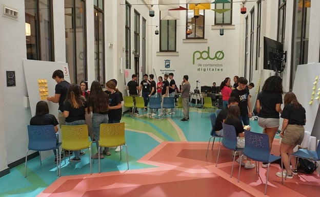 Estudiantes compiten en busca de las mejores ideas para conseguir ciudades innovadoras y saludables