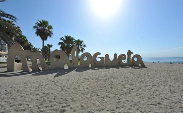 Tres detenidos por una violación grupal a una mujer en la playa de La Malagueta