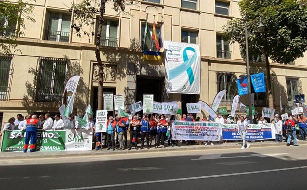 Médicos andaluces se movilizan en Málaga para reclamar mejoras en las urgencias de Atención Primaria
