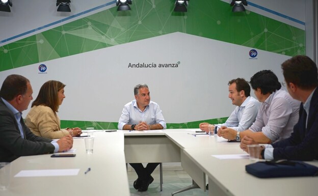 El PP presenta una candidatura a imagen del Gobierno andaluz