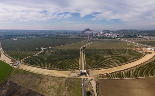 El baipás para acortar el viaje en AVE entre Málaga y Sevilla se retrasa a 2023