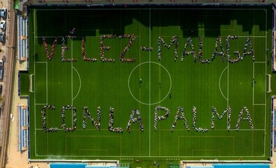 Un millar de escolar de Vélez-Málaga muestran su lado más solidario con los damnificados por el volcán de La Palma