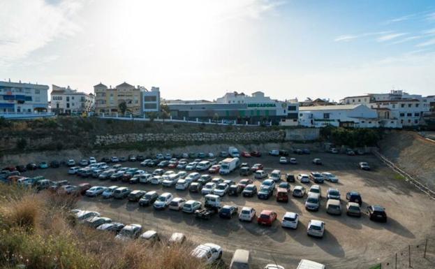 Nerja proyecta un aparcamiento de 800 plazas junto al futuro centro de salud