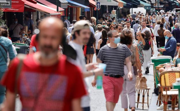 El pronóstico del conocido virólogo John Bell sobre la evolución del Covid y la posibilidad de variantes más letales