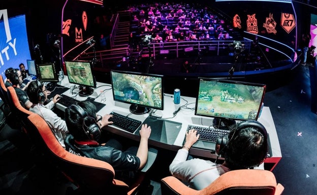 El Circuito Tormenta descarga en Málaga: vuelve la principal liga amateur de LoL y Valorant