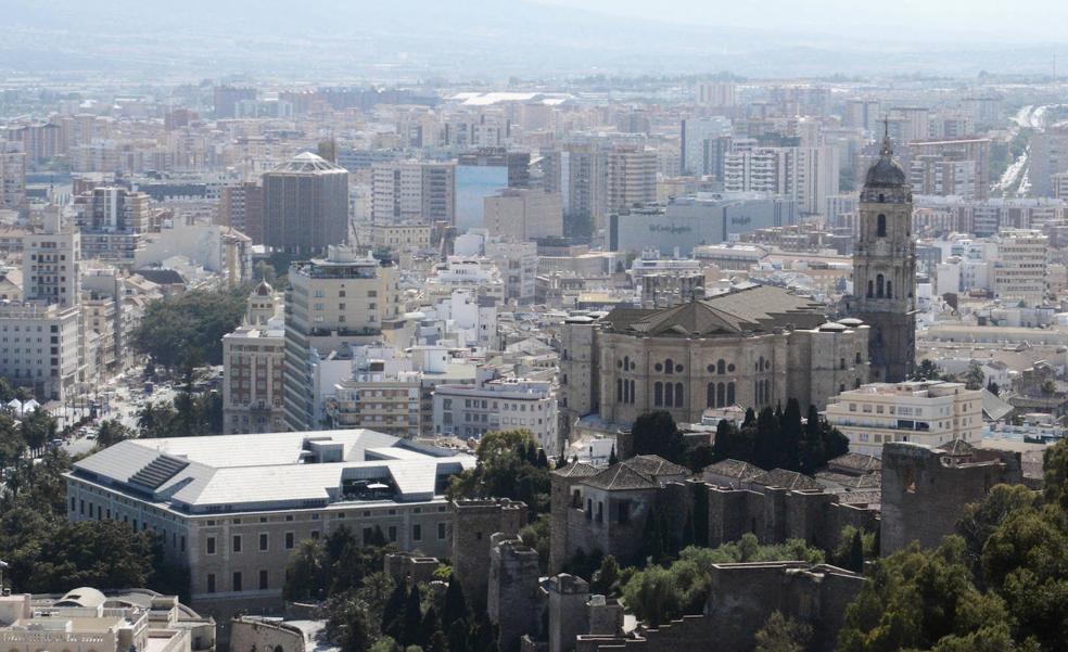 Luz verde al tejado de la Catedral de Málaga