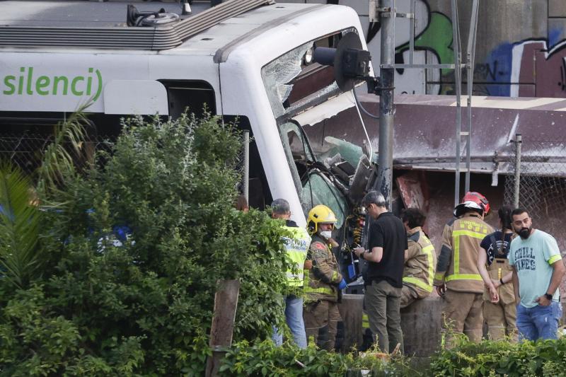 El accidente de tren en Sant Boi (Barcelona), en imágenes