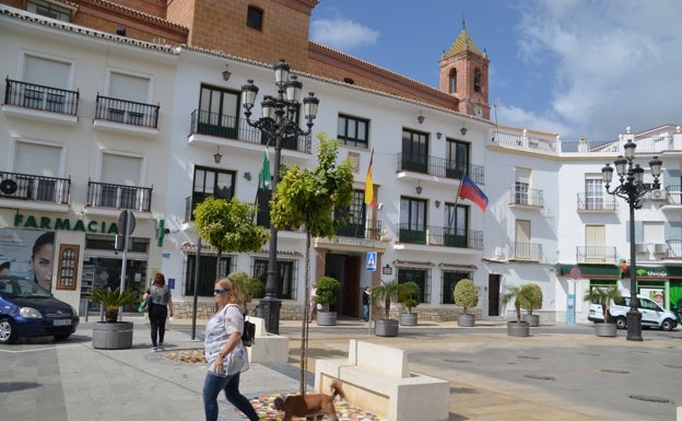 IU recurre la prórroga de 15 años del contrato del agua con Aqualia en Torrox