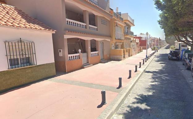 Cinco detenidos por una pelea multitudinaria en El Palo