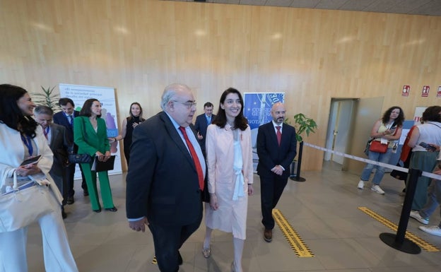 La ministra de Justicia asegura que la dotación de los juzgados de Málaga «es una responsabilidad compartida y que la Junta también tiene competencias»