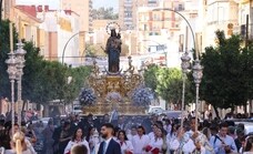 María Auxiliadora se reencuentra con sus numerosos devotos en las calles