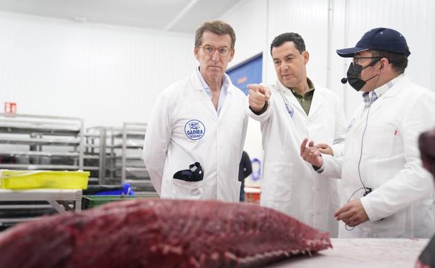 Respaldo al sector pesquero de Juanma Moreno