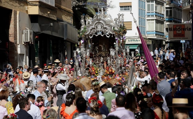 La Real Hermandad del Rocío de Málaga inicia su camino a Huelva