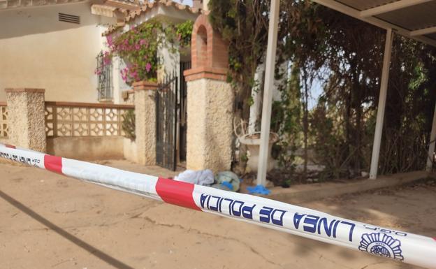 Mata a su mujer a puñaladas en Benajarafe