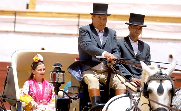 El caballo pide paso en la feria de Antequera que ofrece exhibición de rejoneo y enganches