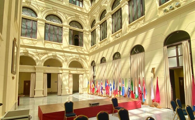 El edificio ganado al mar recupera sus orígenes