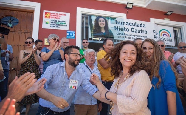 ¿Y los taxistas a quién votan? Por Andalucía, en guerra contra las VTC