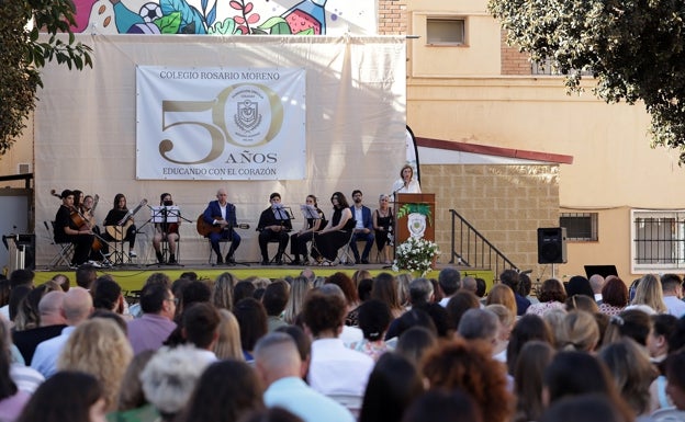 El colegio Rosario Moreno, medio siglo ligado a la barriada de La Paz