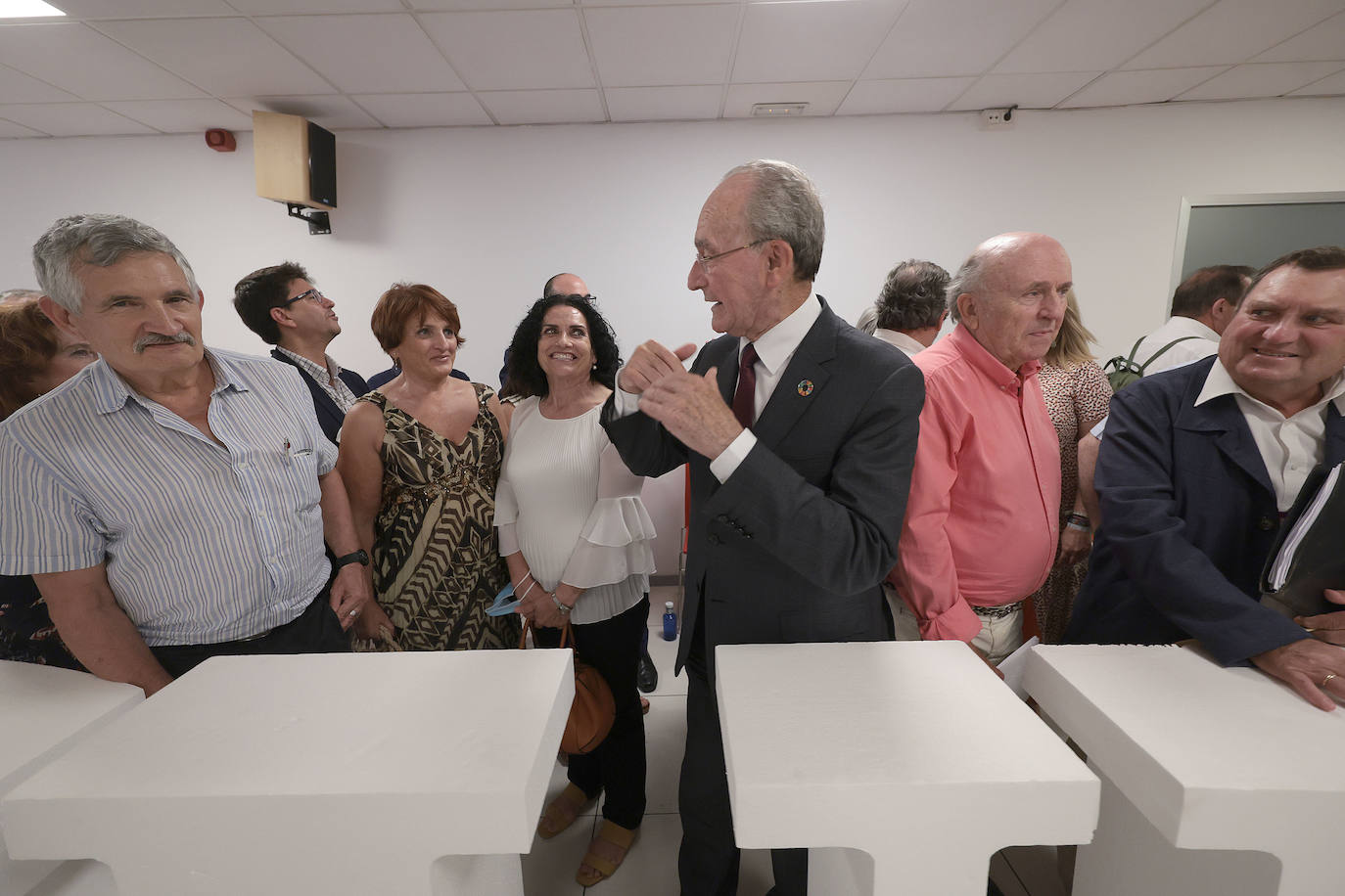 Encuentro de suscriptores de SUR on+ con el alcalde de Málaga